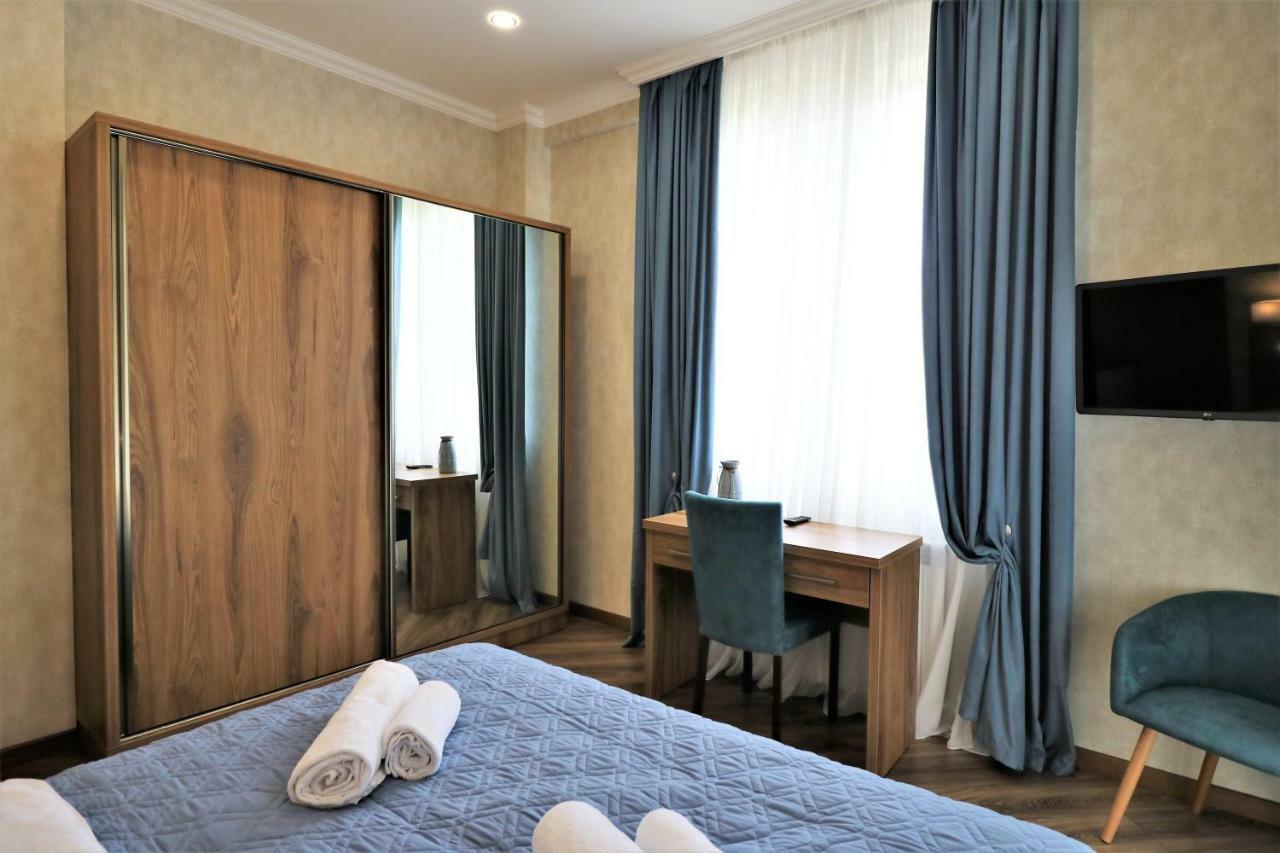 Luxury Aparthotel 5Rooms In Tbilisi Center מראה חיצוני תמונה