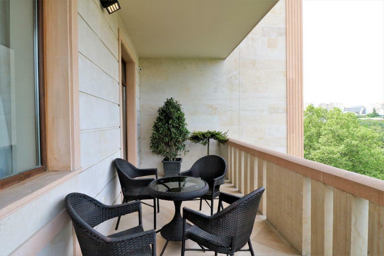 Luxury Aparthotel 5Rooms In Tbilisi Center מראה חיצוני תמונה