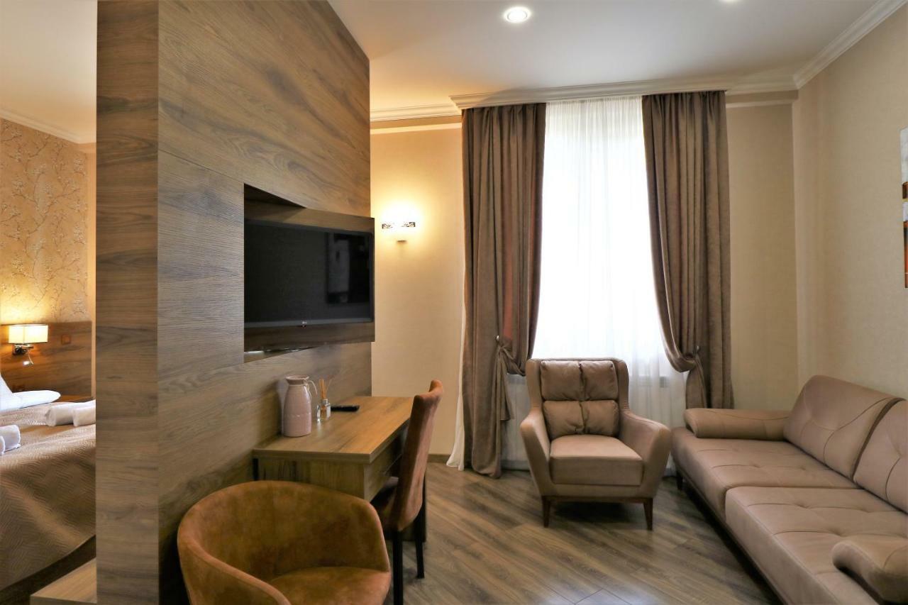 Luxury Aparthotel 5Rooms In Tbilisi Center מראה חיצוני תמונה